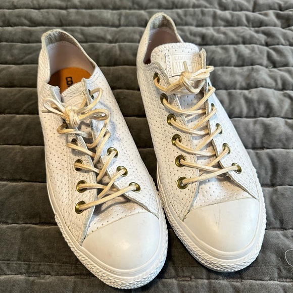 Converse Women's White Leather Sneakers - Picture 1 of 8